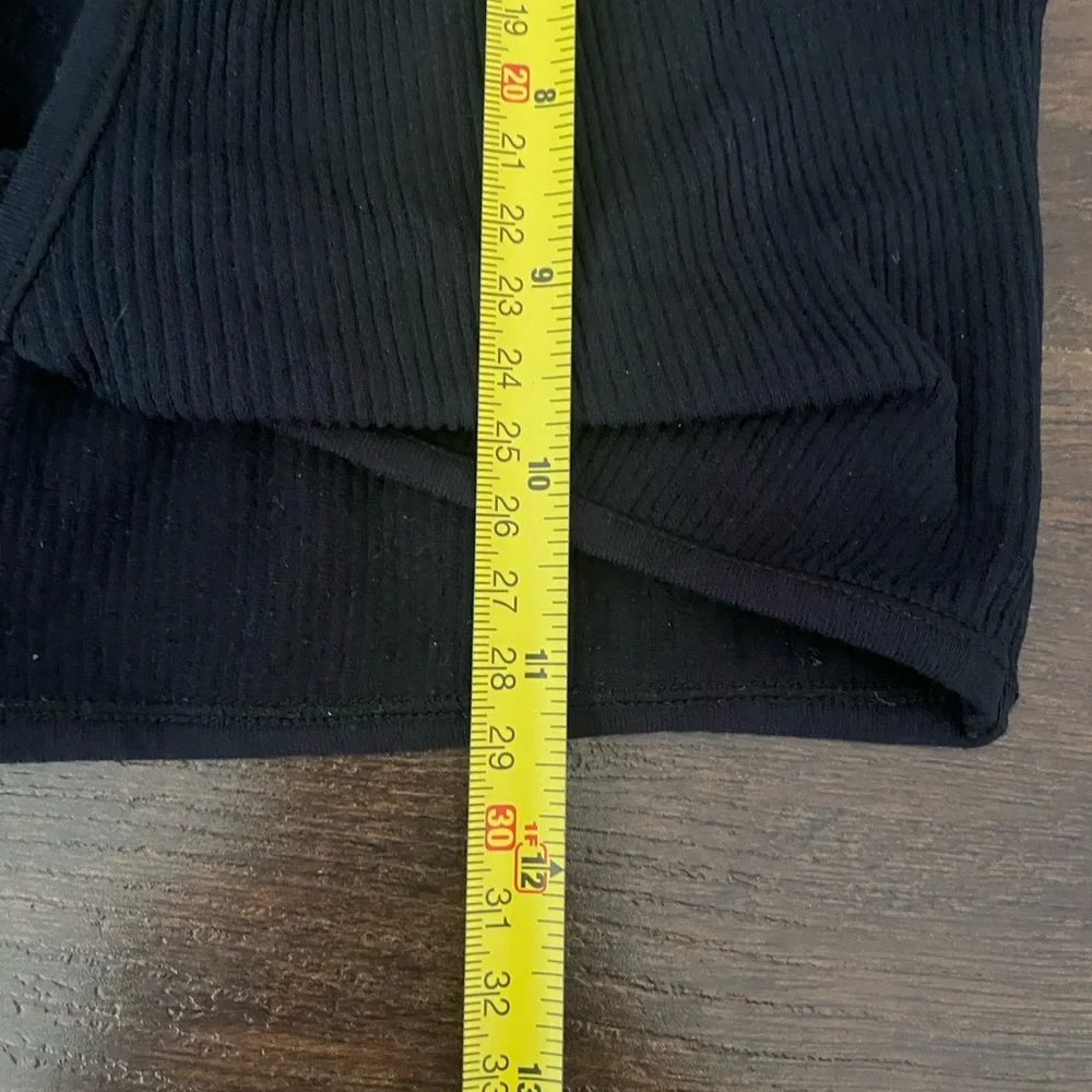 2/$15 Garage Black Sleeveless Crop Tank Top XS - Picture 7 of 7